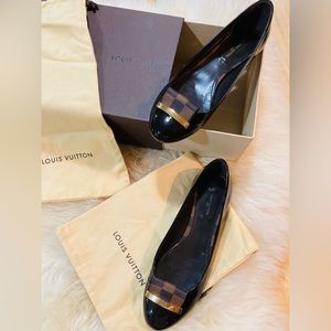 Authentic Louis Vuitton Ballet Damia Flats in Patent Leather & Damier Ebene